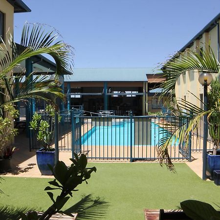 Ningaloo Club Backpackers Pansiyon Coral Bay Dış mekan fotoğraf